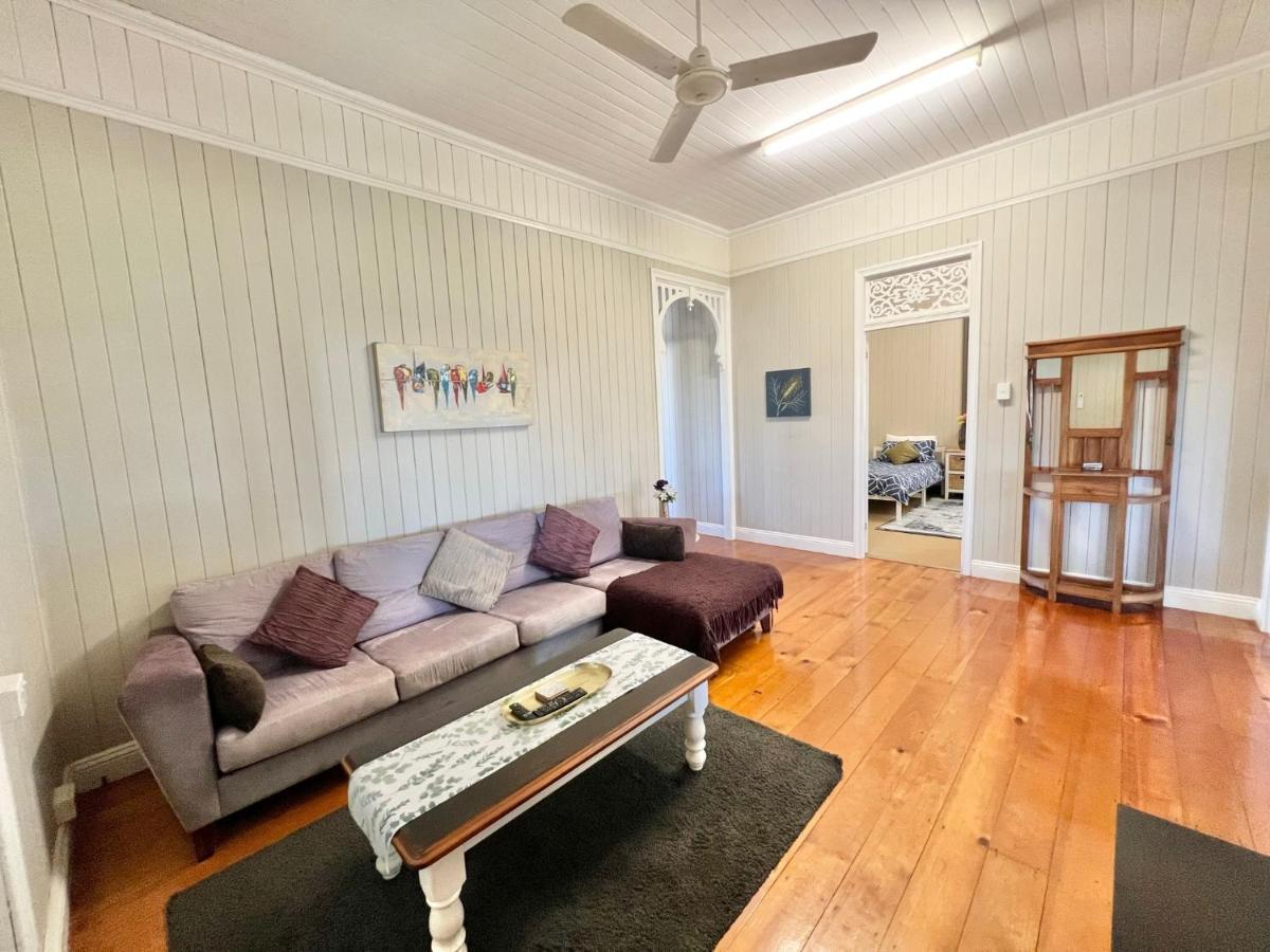 Childers Charmer With Aircon, Wifi & Modern Luxuries Exterior foto